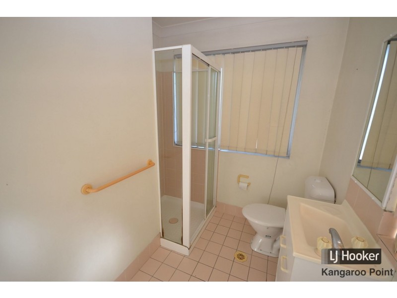 1/24 Princess Street, Kangaroo Point QLD 4169