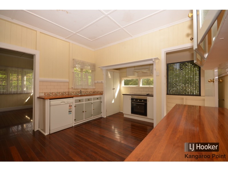 37 Gaffney Street, Carina QLD 4152
