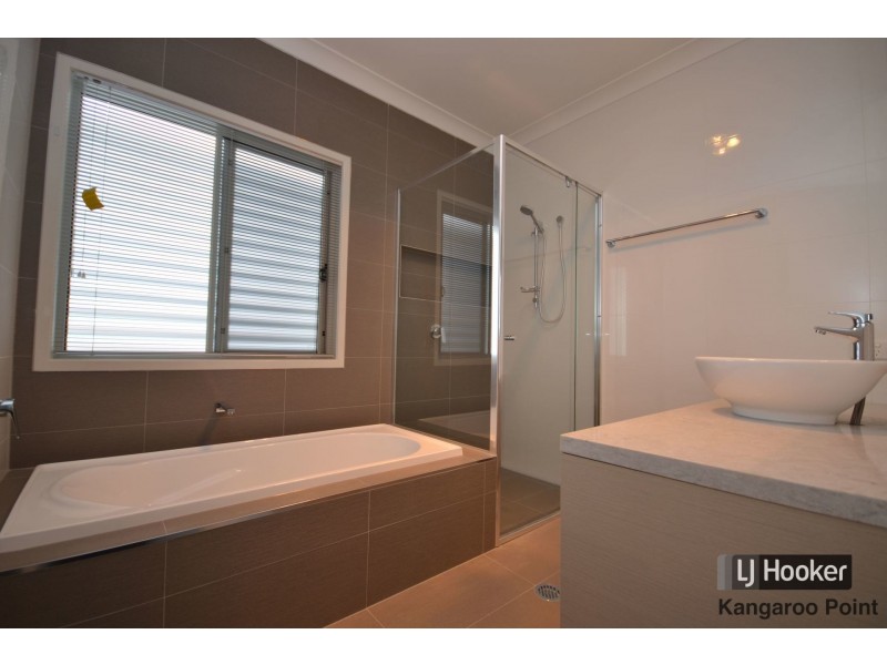 16 Llewellyn Street, Kangaroo Point QLD 4169