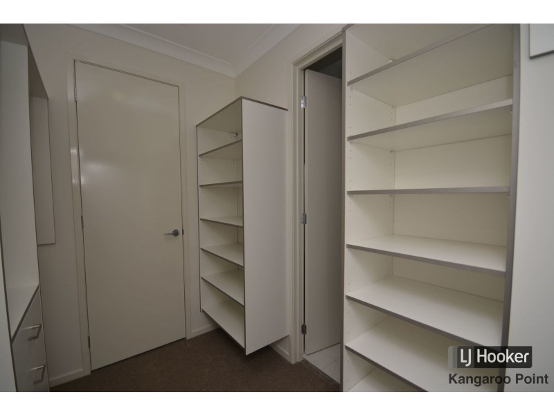 16 Llewellyn Street, Kangaroo Point QLD 4169