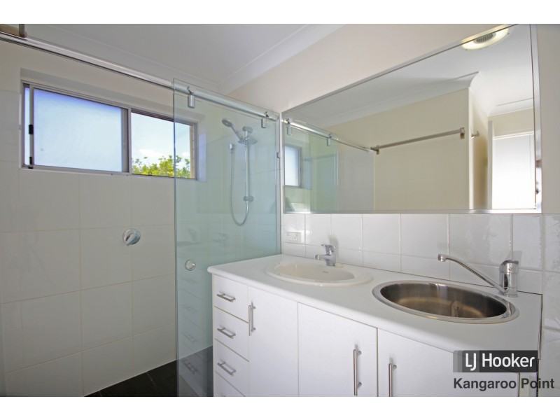 4/19 Wilton Street, Woolloongabba QLD 4102