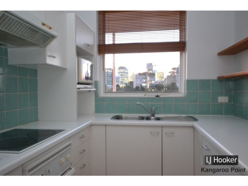 74/64 Thorn Street, Kangaroo Point QLD 4169