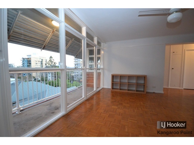 74/64 Thorn Street, Kangaroo Point QLD 4169