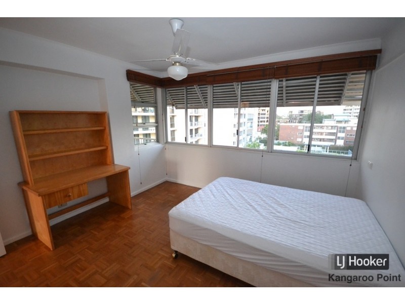 74/64 Thorn Street, Kangaroo Point QLD 4169