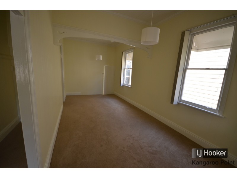 22 Elfin Street, East Brisbane QLD 4169