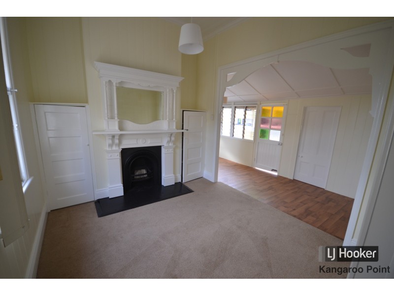 22 Elfin Street, East Brisbane QLD 4169