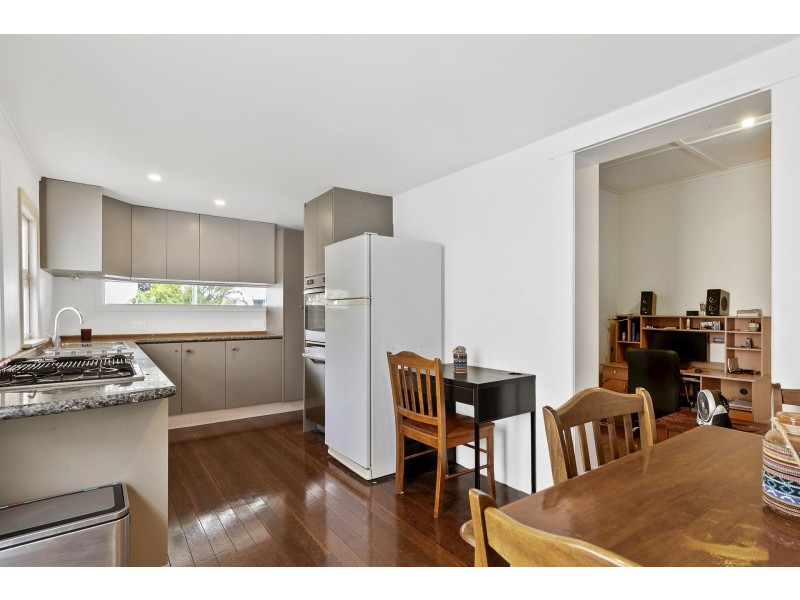 82 Linton Street, Kangaroo Point QLD 4169