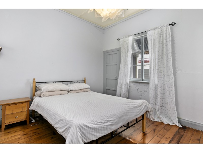 82 Linton Street, Kangaroo Point QLD 4169