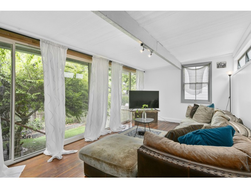 82 Linton Street, Kangaroo Point QLD 4169