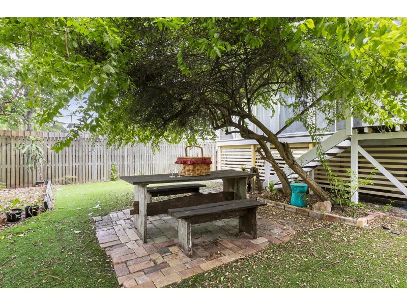 82 Linton Street, Kangaroo Point QLD 4169