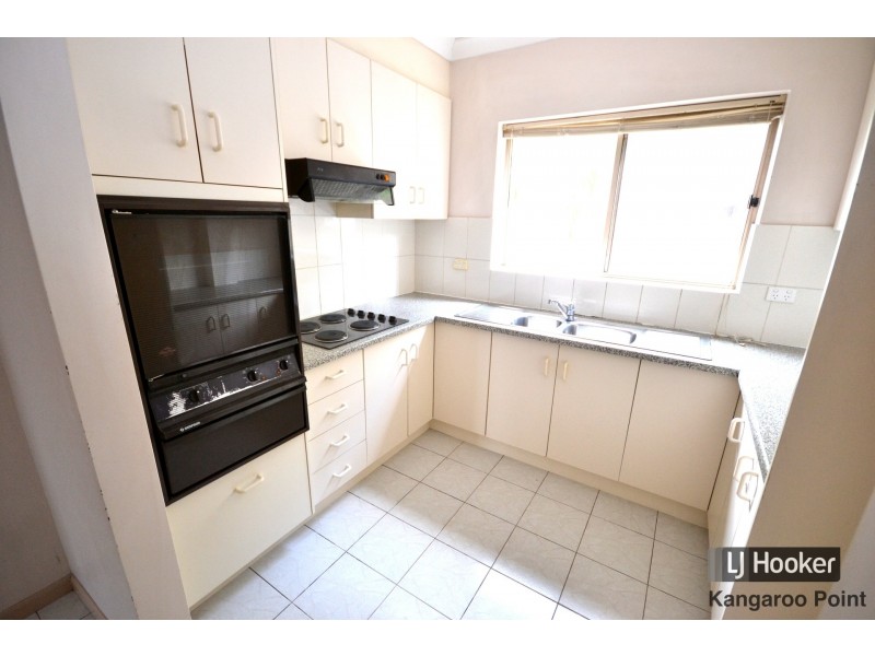 1/137 Baines Street, Kangaroo Point QLD 4169