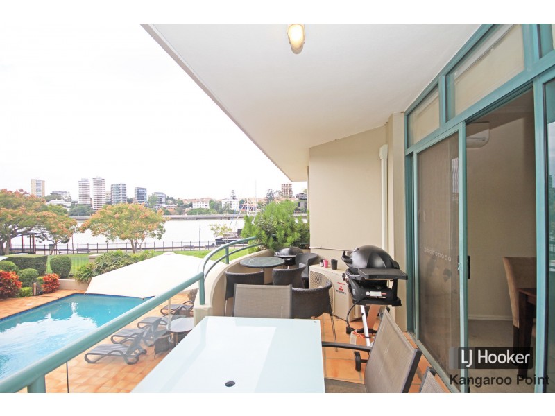 19/10 Goodwin Street, Kangaroo Point QLD 4169