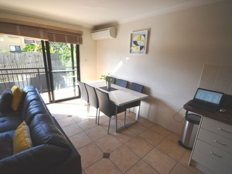 3/15 Eskgrove Street, East Brisbane QLD 4169