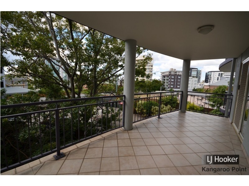 2/446 Main Street, Kangaroo Point QLD 4169