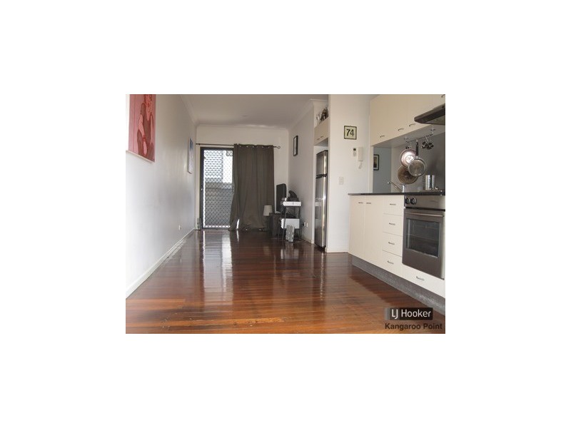 4/74 Rawlins Street, Kangaroo Point QLD 4169