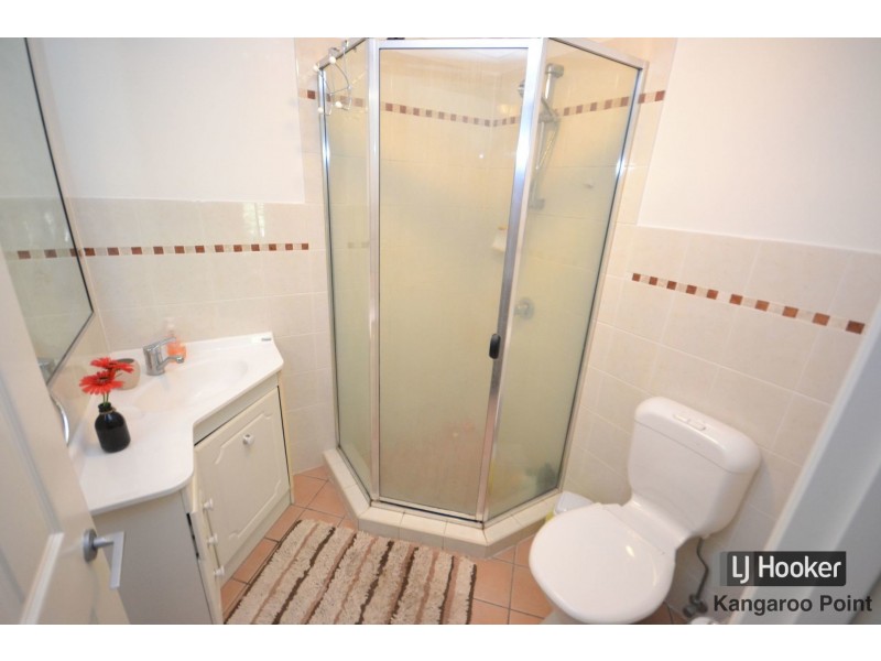 9/190 Wellington Road, Kangaroo Point QLD 4169