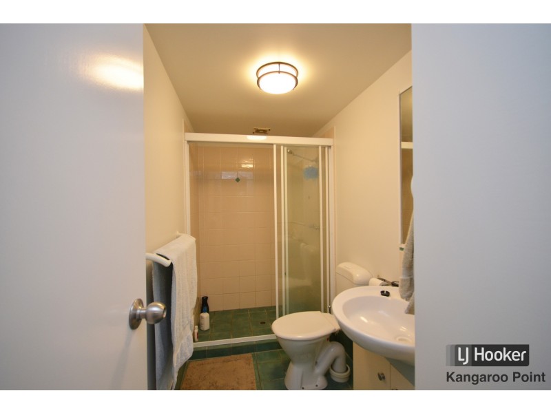 24/219 Wellington Road, Kangaroo Point QLD 4169
