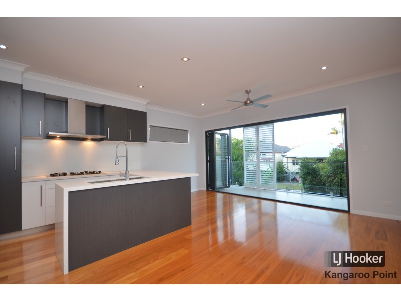 98 Bromley Street, Kangaroo Point QLD 4169