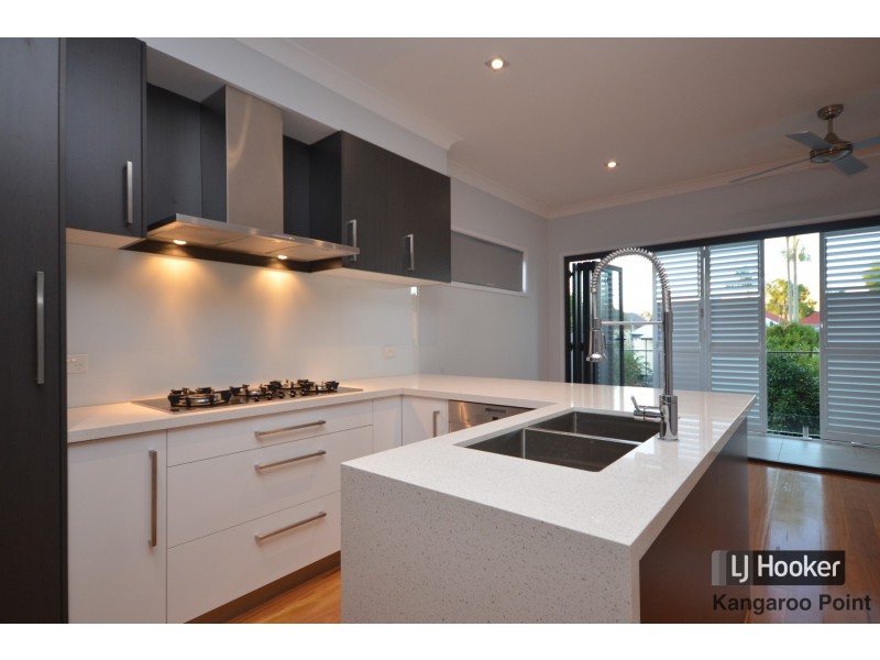 98 Bromley Street, Kangaroo Point QLD 4169