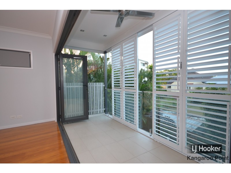 98 Bromley Street, Kangaroo Point QLD 4169