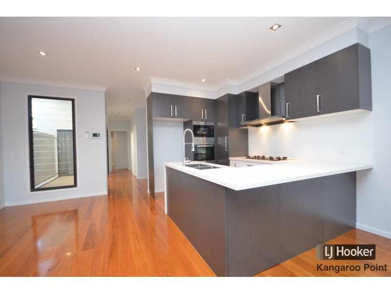 98 Bromley Street, Kangaroo Point QLD 4169