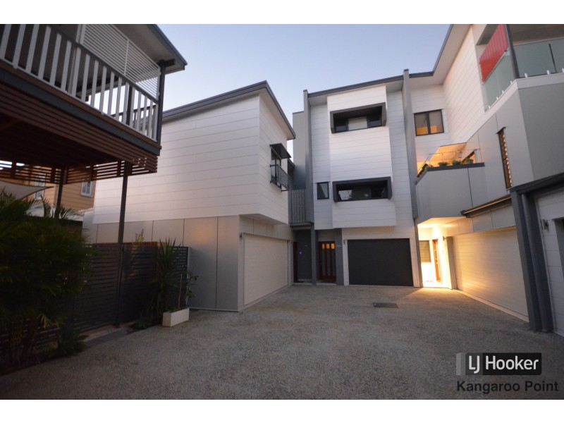 98 Bromley Street, Kangaroo Point QLD 4169