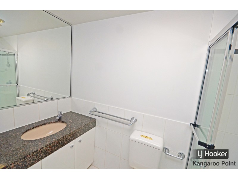 17/40 Bell Street, Kangaroo Point QLD 4169