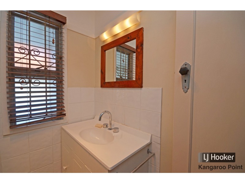 641 Old Cleveland Road, Camp Hill QLD 4152