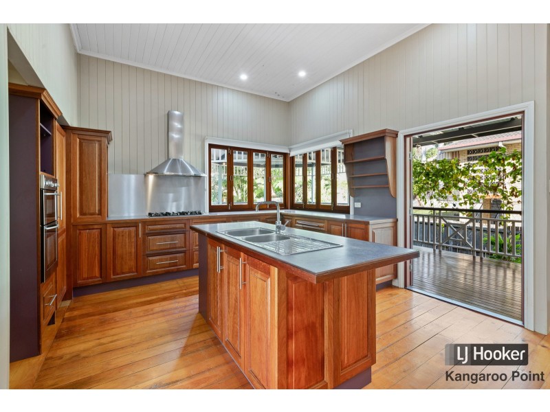 11 Latrobe Street, East Brisbane QLD 4169