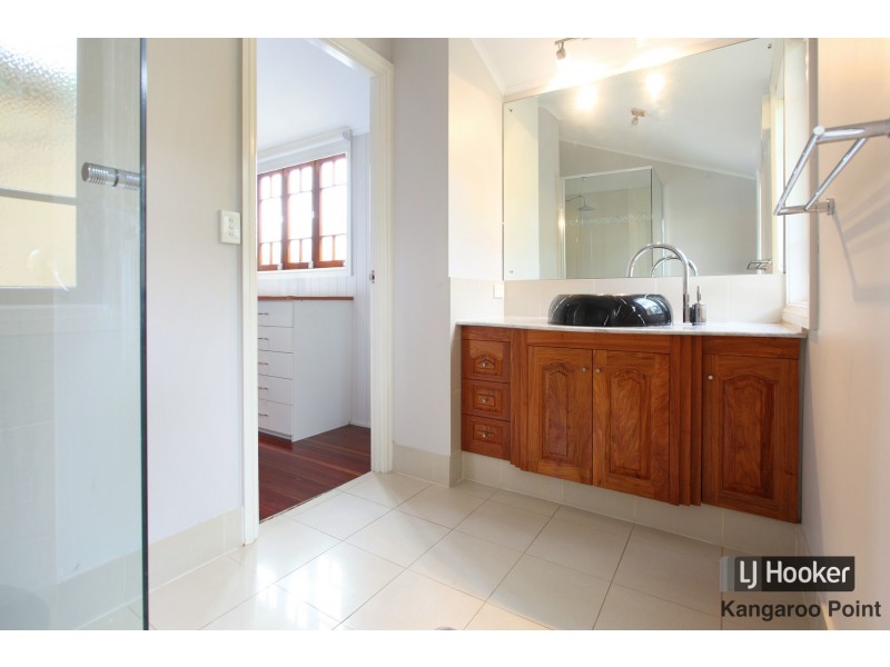 11 Latrobe Street, East Brisbane QLD 4169