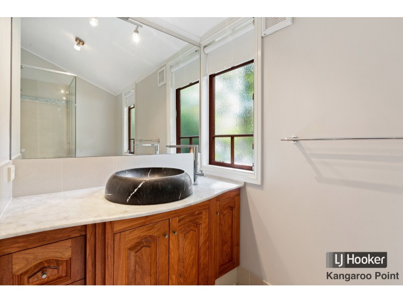 11 Latrobe Street, East Brisbane QLD 4169