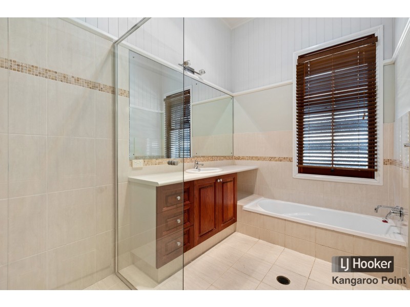 11 Latrobe Street, East Brisbane QLD 4169