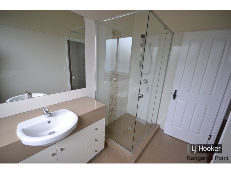 15 Ashfield Street, East Brisbane QLD 4169