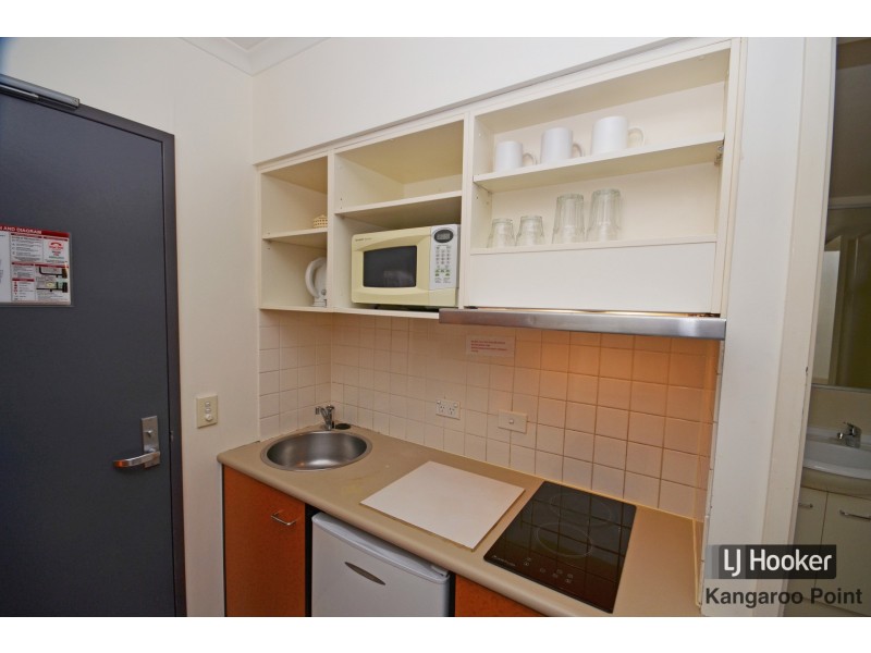 716/9 Castlebar Street, Kangaroo Point QLD 4169