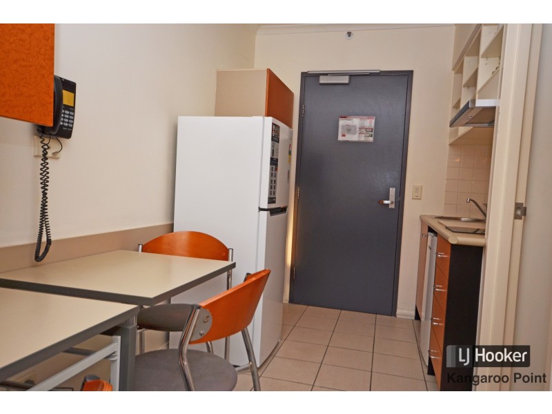 716/9 Castlebar Street, Kangaroo Point QLD 4169