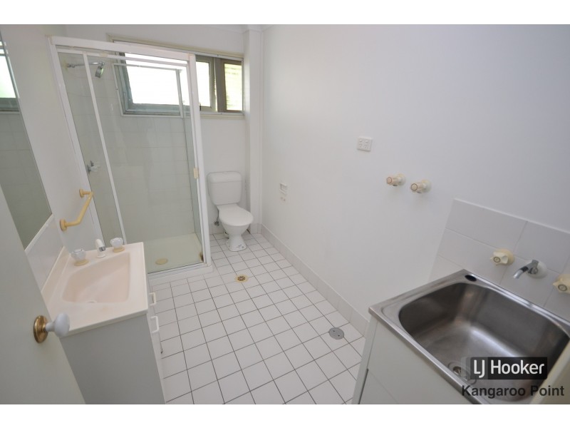 4/24 Princess Street, Kangaroo Point QLD 4169