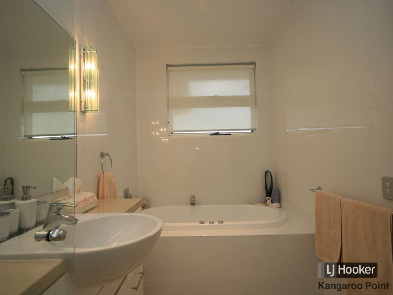 12/88 Lockerbie Street, Kangaroo Point QLD 4169