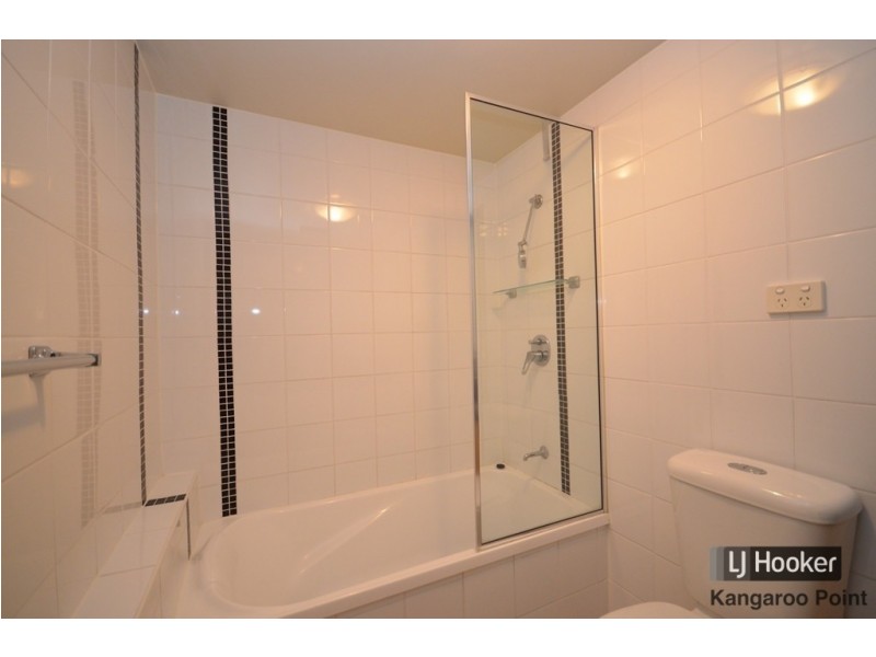 22/19 Thorn Street, Kangaroo Point QLD 4169