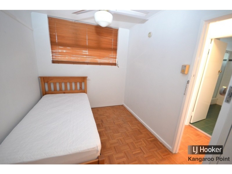 74/64 Thorn Street, Kangaroo Point QLD 4169