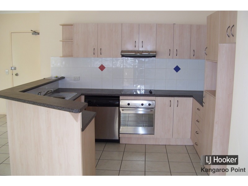 4/15 Rawlins Street, Kangaroo Point QLD 4169