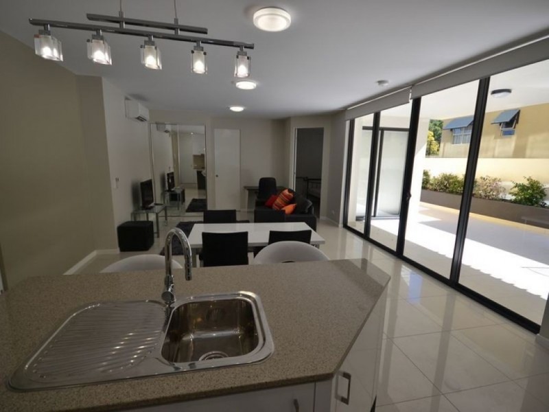 2/450 Main Street, Kangaroo Point QLD 4169