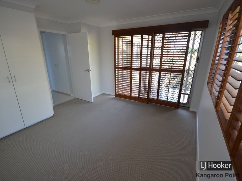 4/18 Raby Road, Coorparoo QLD 4151