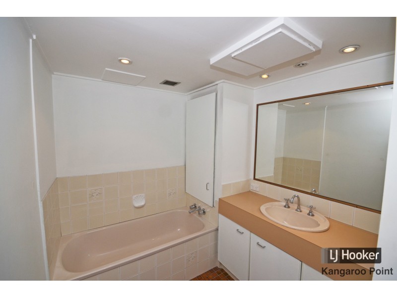 13/89 Thorn Street, Kangaroo Point QLD 4169