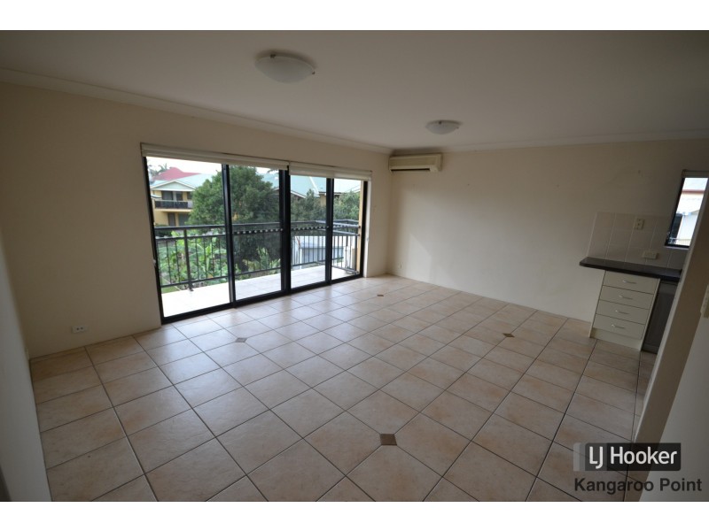 8/15 Eskgrove Street, East Brisbane QLD 4169