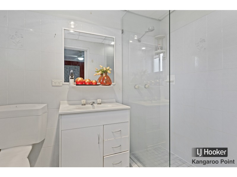 4/99 Thorn Street, Kangaroo Point QLD 4169