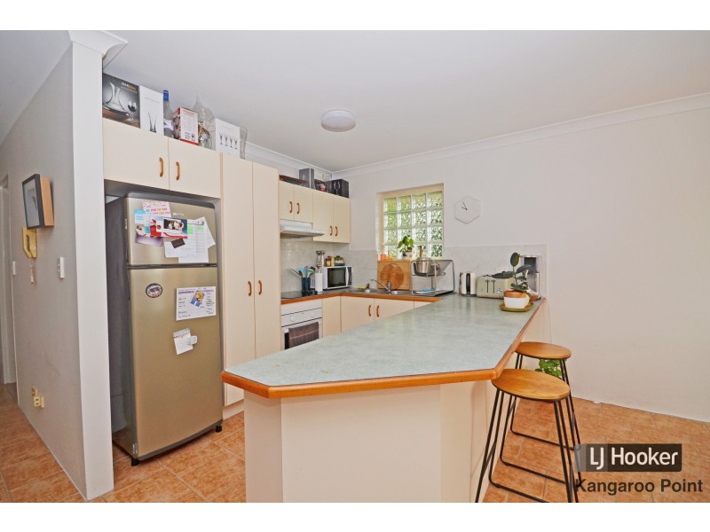 2/30 Noela Street, Coorparoo QLD 4151