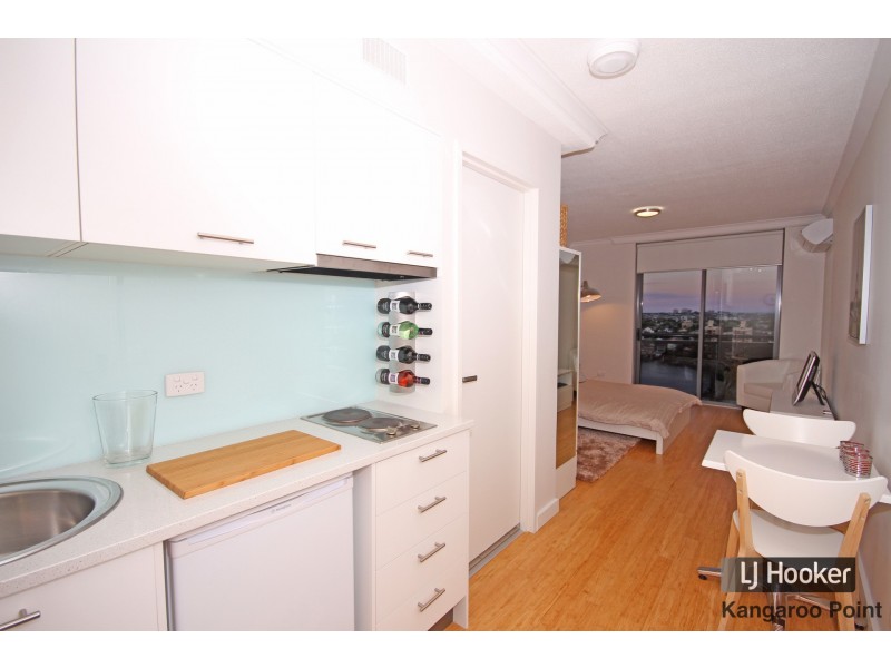 1017/9 Castlebar Street, Kangaroo Point QLD 4169