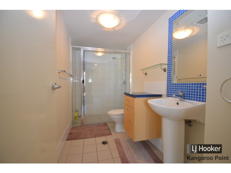 11/19 Thorn Street, Kangaroo Point QLD 4169