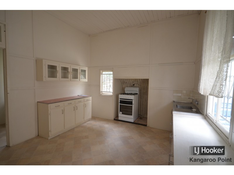 7 Duke Street, Kangaroo Point QLD 4169