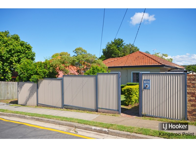 641 Old Cleveland Road, Camp Hill QLD 4152